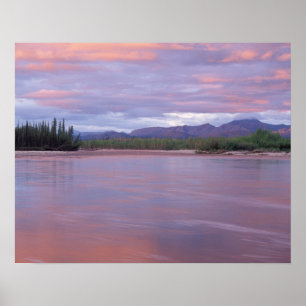 Poster midnight sun over the MacKenzie River, off the