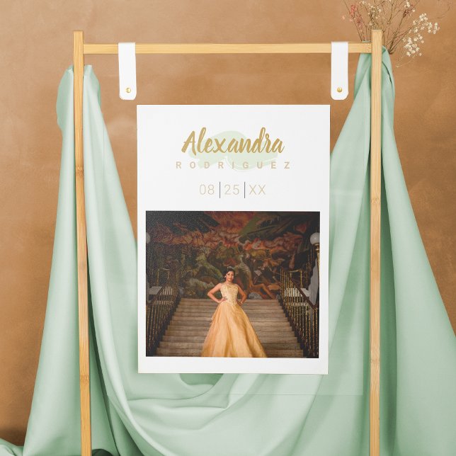 Poster Mint Green e Dourada Quinceanera (Criador carregado)
