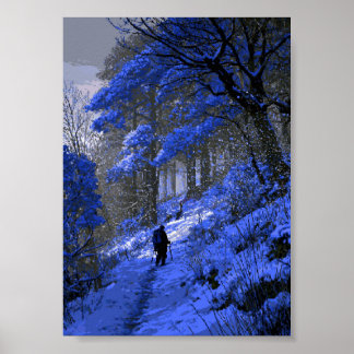 Poster Mochileiro Retro Pixel Art em uma Montanha Nevada