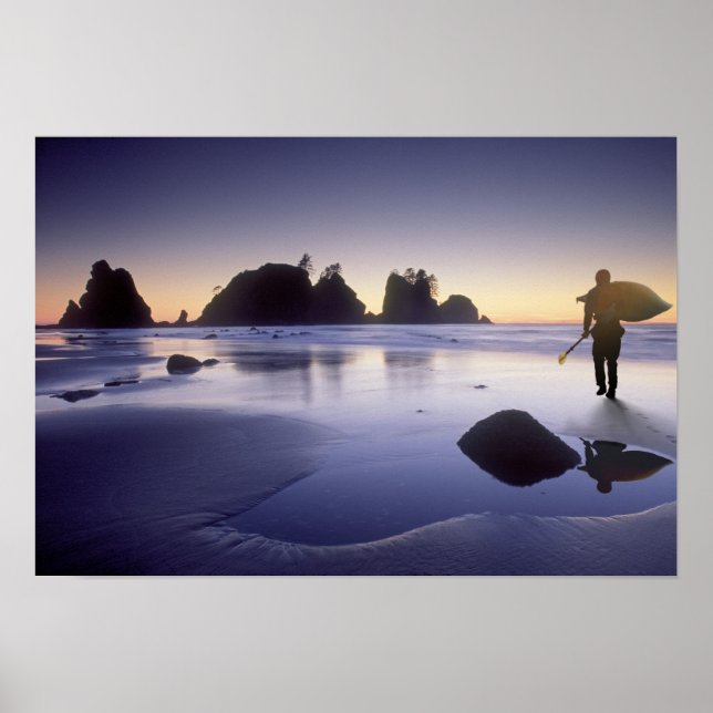 Poster Montage of man carrying kayak, ShiShi Beach, (Frente)