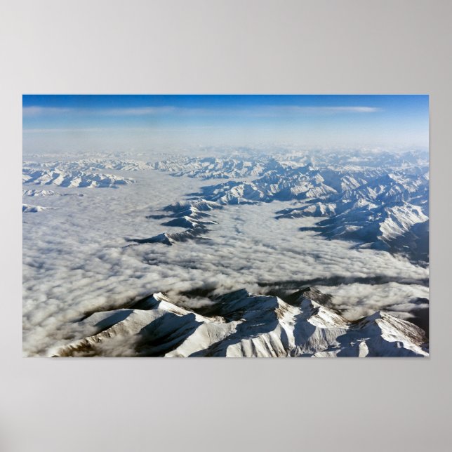 Poster montanhas do Himalaia sob nuvens - Tibete (Frente)