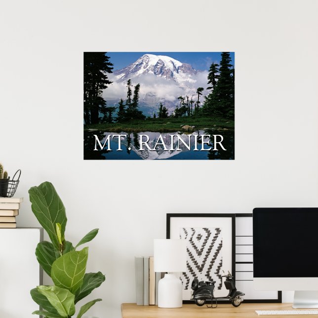 Poster Monte Rainier | Reflexo em um Lago de Montanha (Escritório em casa)