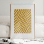 Poster Mostarda de xadrez inversa Abstrato amarela<br><div class="desc">Traga uma vibração retrorreflectora arrojada para o seu espaço com este padrão de tabuleiro ondulado e atraente em amarelo-mostarda e creme. Disponível como arte de parede impressa e imprimível, este design combina energia psicodélica dos anos 60 com uma reviravolta moderna, criando uma ilusão óptica cativante que adiciona movimento e profundidade...</div>