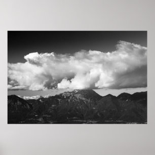 Poster Mountain Storžič, Eslovênia sob nuvens