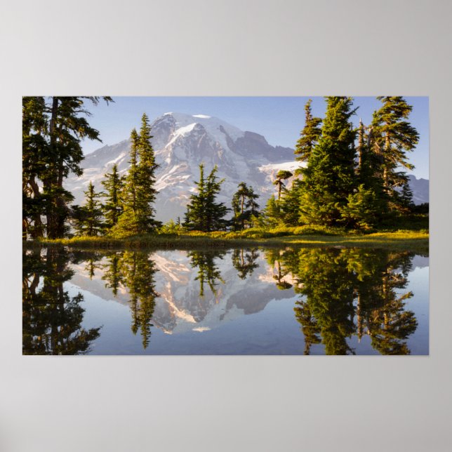 Poster Mt. Rainier refletido em um tarn perto de Plummer  (Frente)