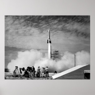 Pôster Muito o primeiro lançamento de Rocket em Cabo