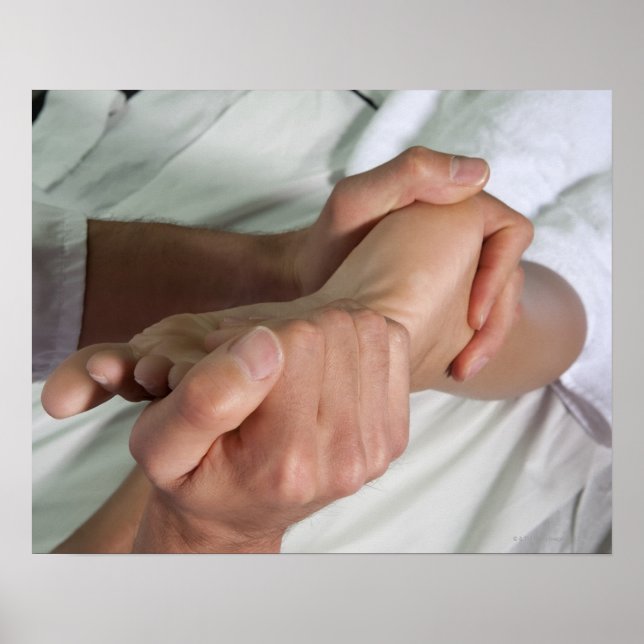 Pôster Mulher que recebeu massagem no pé 2 (Frente)