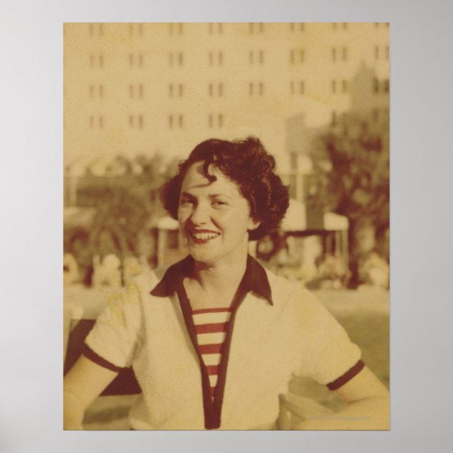 Pôster Mulher Sentada Lá Fora (Frente)