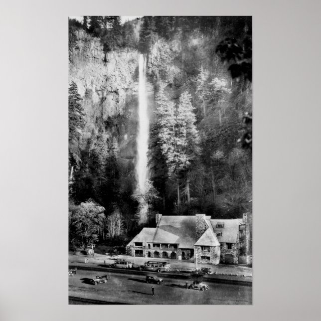 Poster Multnomah Falls and Lodge Photograph (Frente)