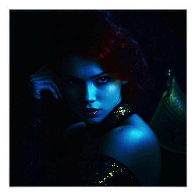 Pôster Mystische Schönheit mit rotem Haar – Nachtporträt  (Frente)