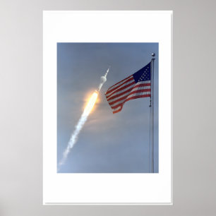 Poster NASA Apollo 11 - Foto Clássica do Foguete com os E
