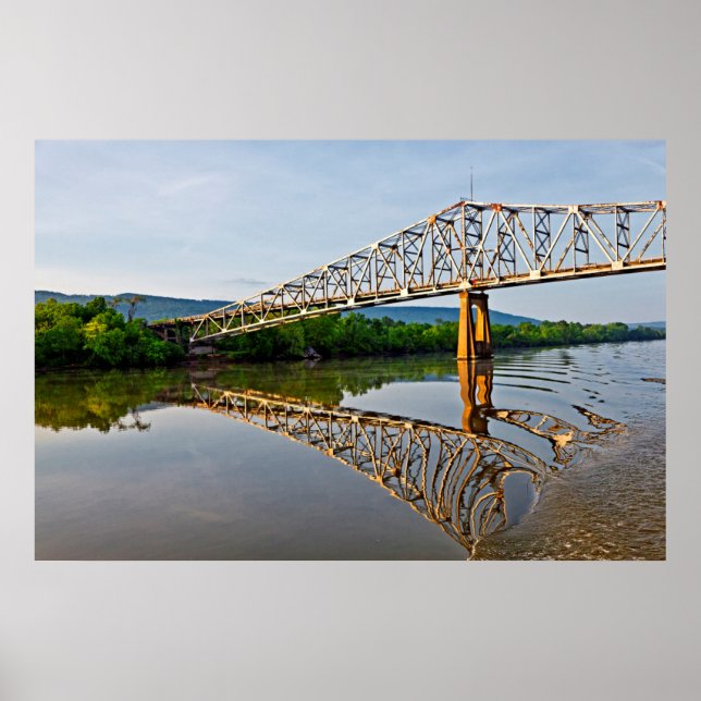 Pôster Navegando sob uma ponte sobre o rio Tennessee (Frente)