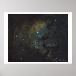 Poster Nebulosa do crânio flamejante - NGC 7822 - Eric Dr