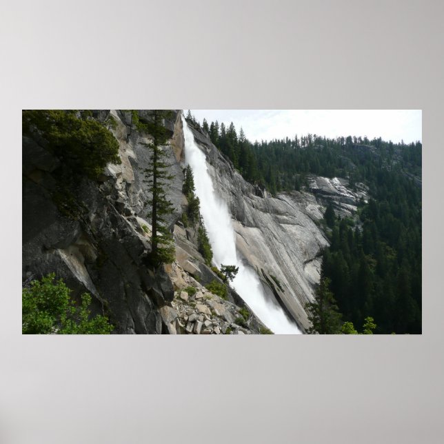 Pôster Nevada Falls no Parque Nacional de Yosemite (Frente)