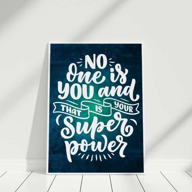 Poster Ninguém É Você Citação Motivacional Arte de Parede ("No One is You" Inspirational Quote Typography Poster in a white frame.)