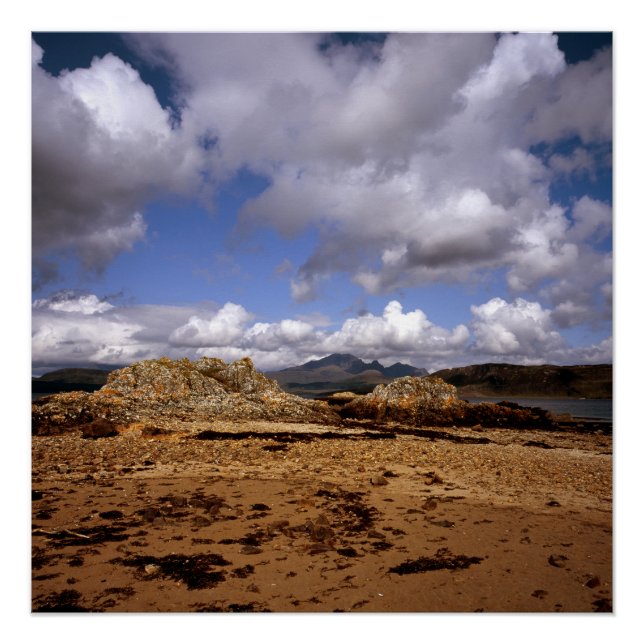 Pôster Nuvem passando por Blabheinn Isle de Skye Escócia (Frente)