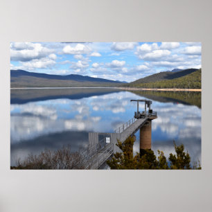 Poster Nuvens do Lago Bellfield em Água Parada