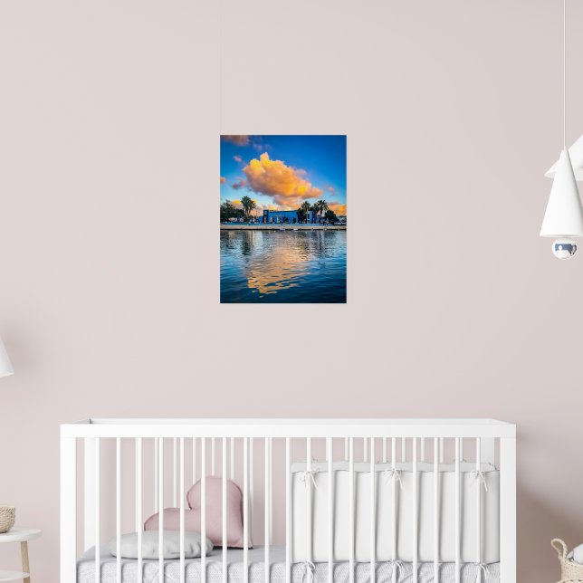 Poster Nuvens Douradas sobre o Córrego de Sliema: Manhã e (Berçário 2)