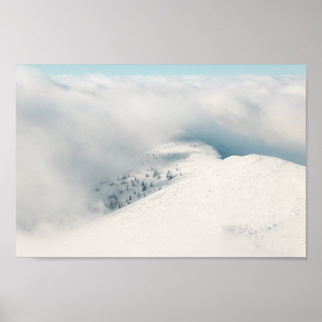 Poster Nuvens que se desfazem sobre as montanhas da flore (Frente)