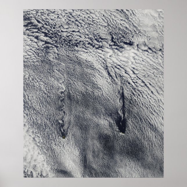 Pôster Nuvens sobre as ilhas Juan Fernandez (Frente)