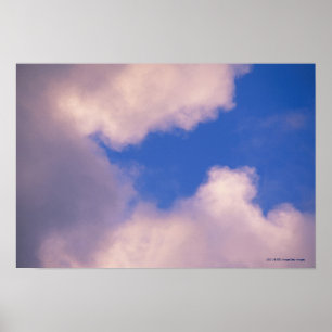 Poster Nuvens Wispy contra o céu azul