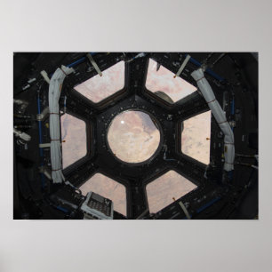 Pôster O deserto de Sahara visível através das janelas