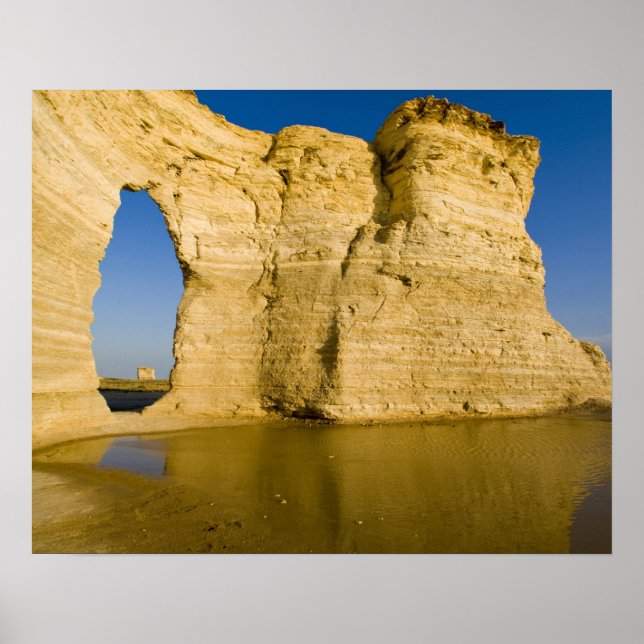 Pôster O keyhole of the Monument Rocks aka Chalk (Frente)