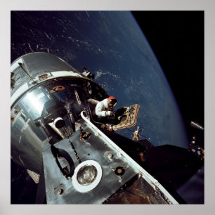 Pôster O módulo de comando de Apollo 9 entrou com módul