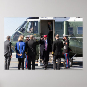 Pôster O presidente Donald Trump retira o fuzileiro naval