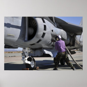 Poster O técnico do combustível de aviação une uma li