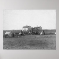 Oglala Tipi em frente à Escola dos Índios dos Esta