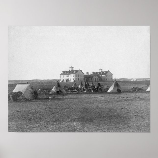 Pôster Oglala Tipi em frente à Escola dos Índios dos Esta (Frente)