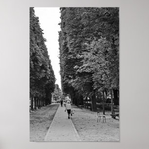Pôster Old lady walking at park in Paris in summer