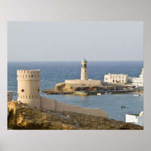 Pôster Omã, Região de Sharqiya, Sur. Torres de Al Ayajh
