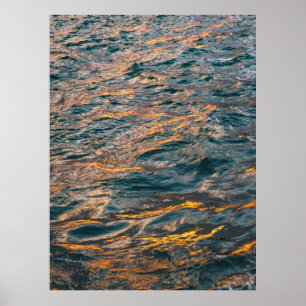 Poster Ondas de ouro ao pôr do sol - Reflexão da Água do