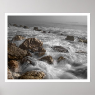 Pôster Ondas oceânicas na praia Rocky