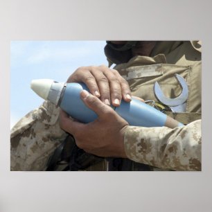 Pôster Opinião do Fim-acima um soldado que embala uma