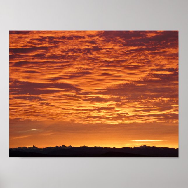 Poster Orange Sky over Mountain Range (Frente)