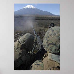 Poster Os fuzileiros navais ateiam fogo a uma