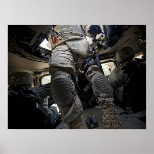 Poster Os marinheiros aprendem procedimentos do comboio