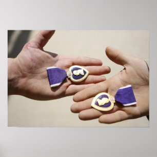 Pôster Os receptores de Purple Heart indicam suas