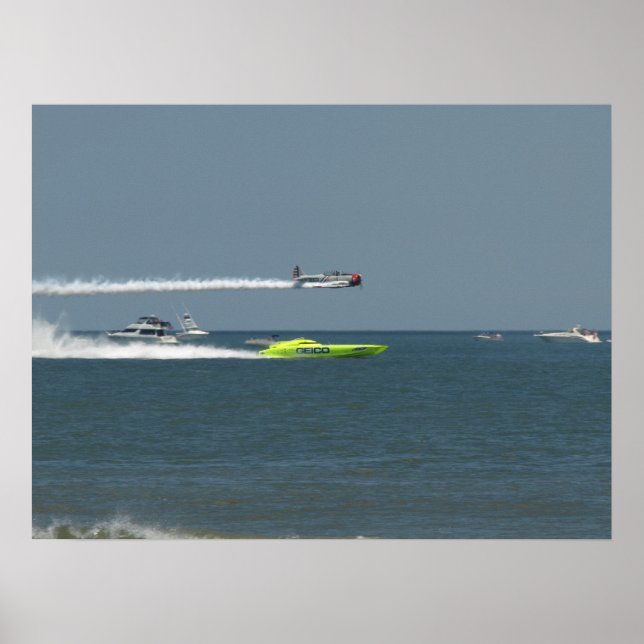 Pôster Os Skytypers GEICO e a Srta. GEICO. (Frente)