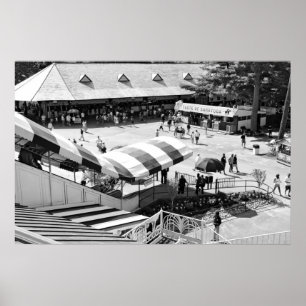 Poster Os toldos vermelhos e brancos famosos na raça de