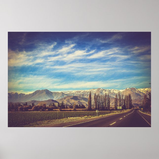 Pôster Paisagem Cênica de Montanha nos Andes (Frente)