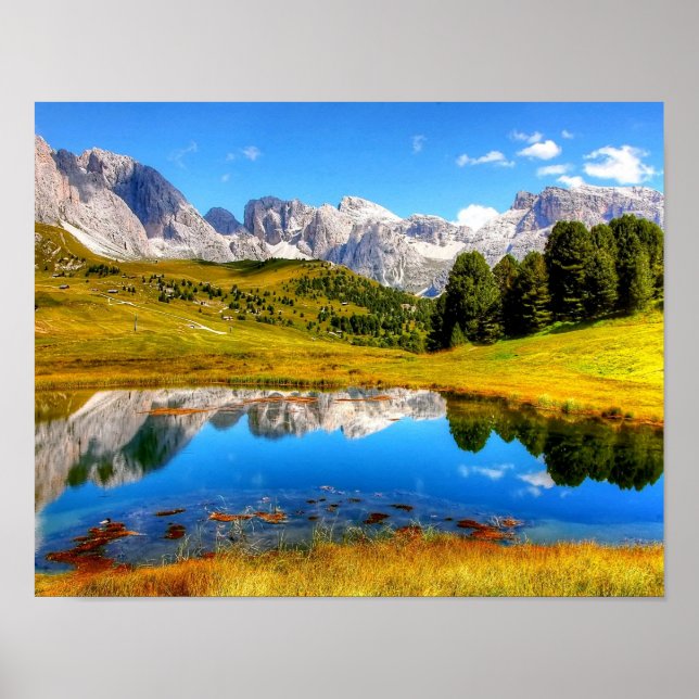 Poster Paisagem Verde com Montanhas Pond e Snowy (Frente)