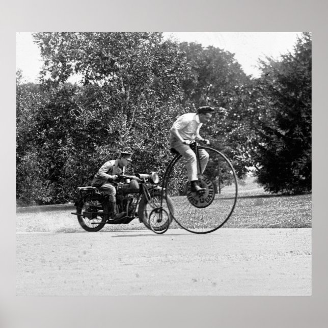 Poster Penny Farthing vs Motorcycle, 1920 (Frente)