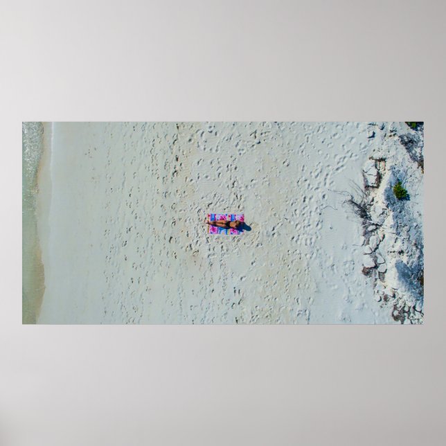 Poster Person sunbathing at the beach (Frente)