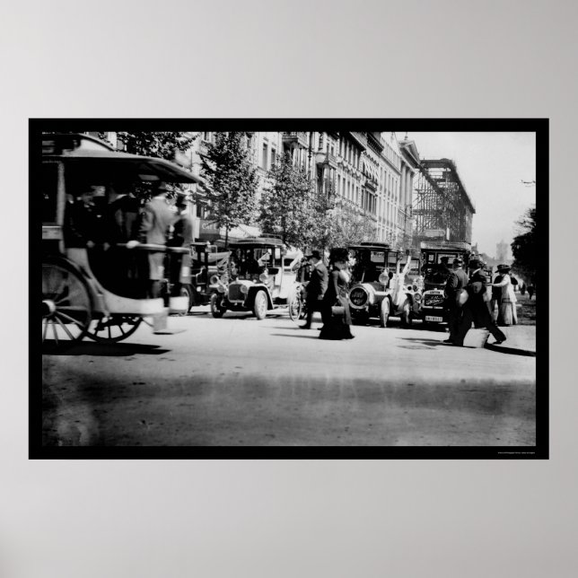 Pôster Pessoas e tráfego em Berlim, Alemanha, 1913 (Frente)