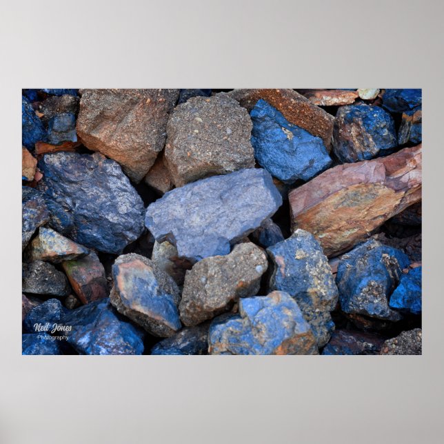 Poster Photograph of metallic blue rocks poster. (Frente)