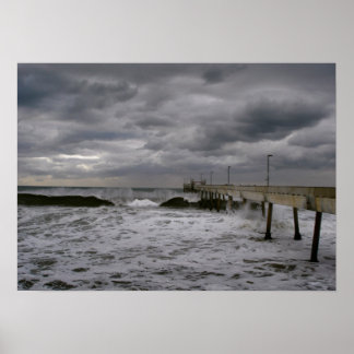 Pôster Pier Antes da Tempestade